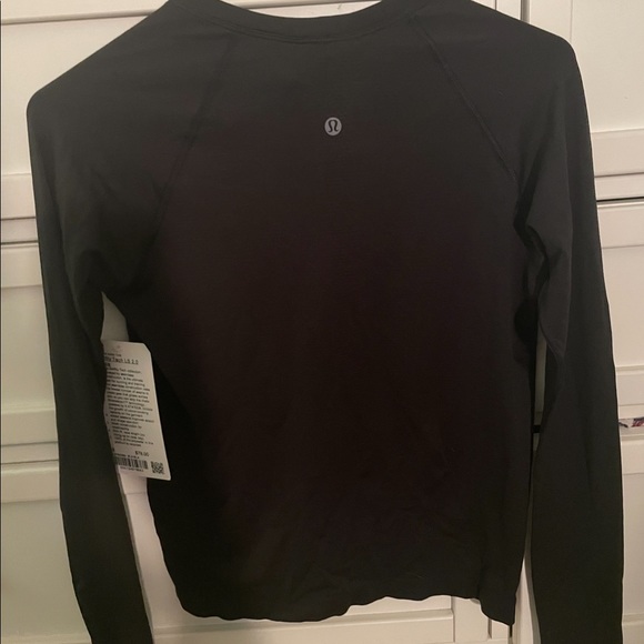 Lululemon swiftly tech long sleeve race length - Picture 2 of 3